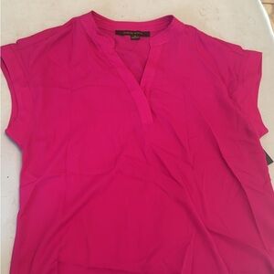 Women's pink top